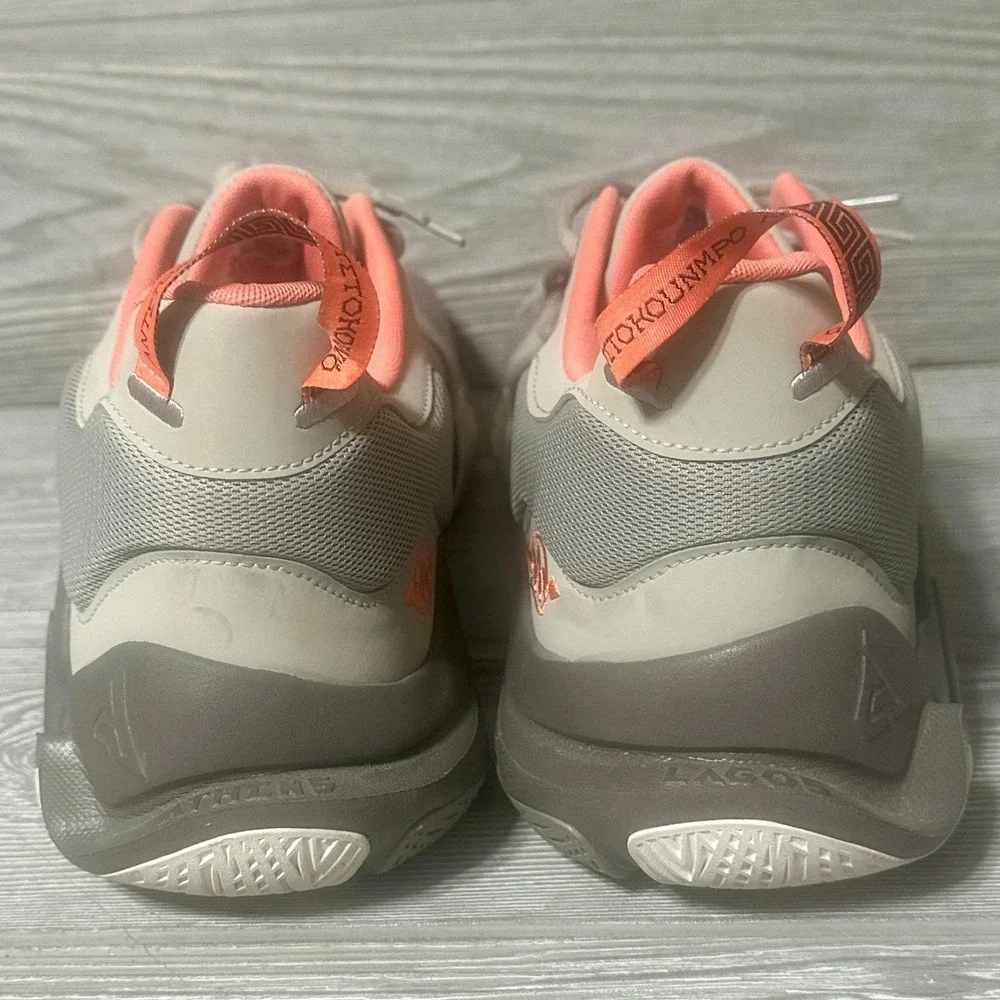 Nike Giannis Immortality 2‎ Mens 18 Grey Coral Basketball Shoes DM0825-003 NWOB